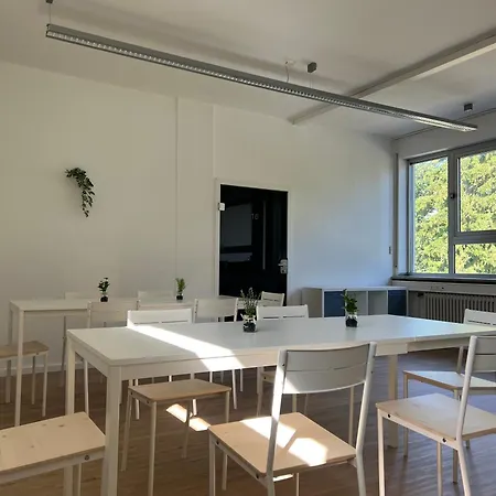 Staying - Fuer Gruppen In Apartman *